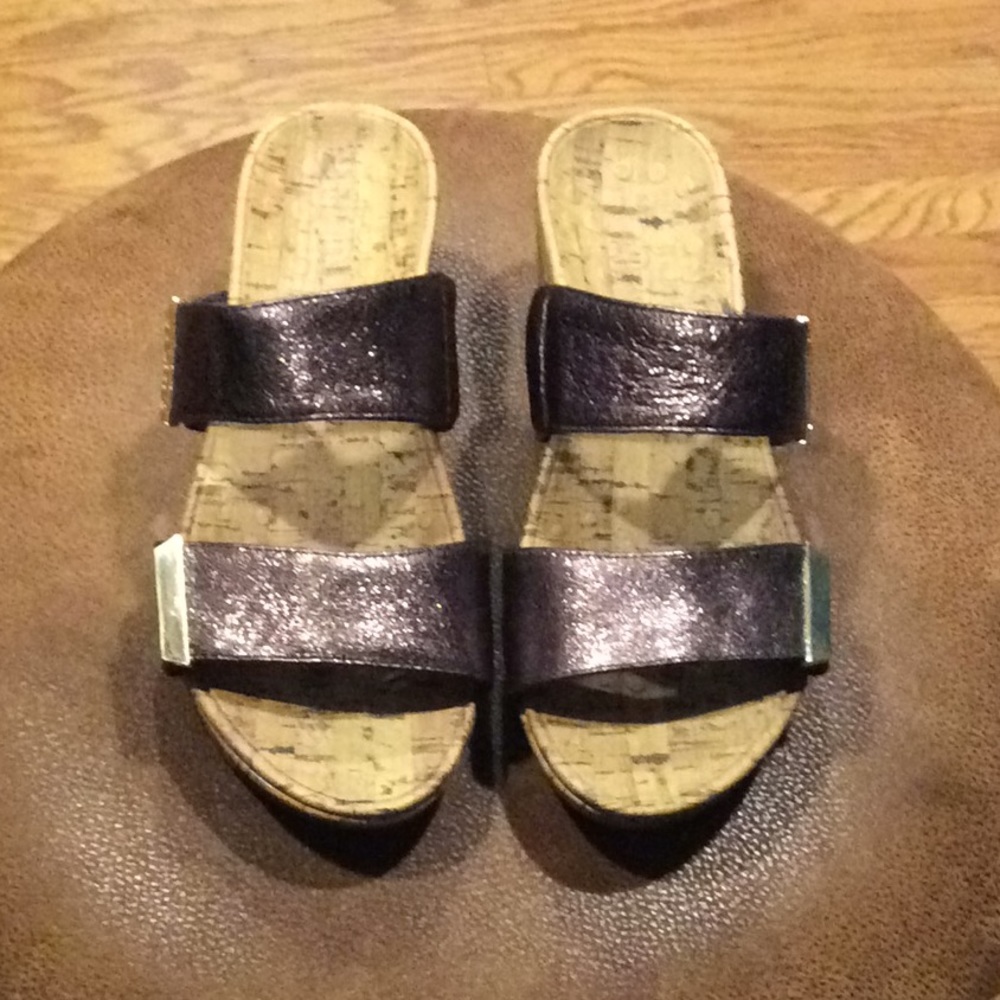Vionic Bronze Cork Wedge Sandals